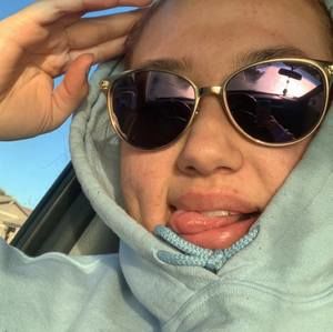 Meet your Posher, Frances